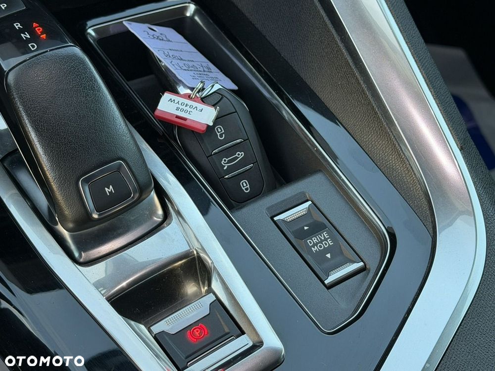Peugeot 3008 BlueHDi 130 Stop & Start EAT8 Allure Pack - 28
