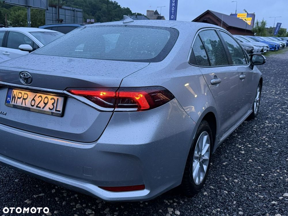 Toyota Corolla 1.5 Comfort - 11