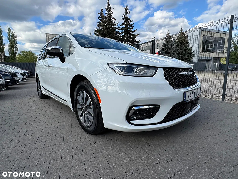 Chrysler Pacifica - 9