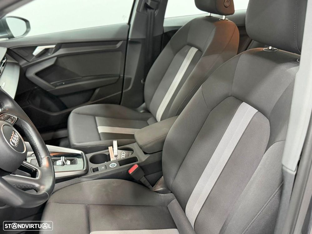 Audi A3 Sportback 30 TFSI Advanced S tronic - 5