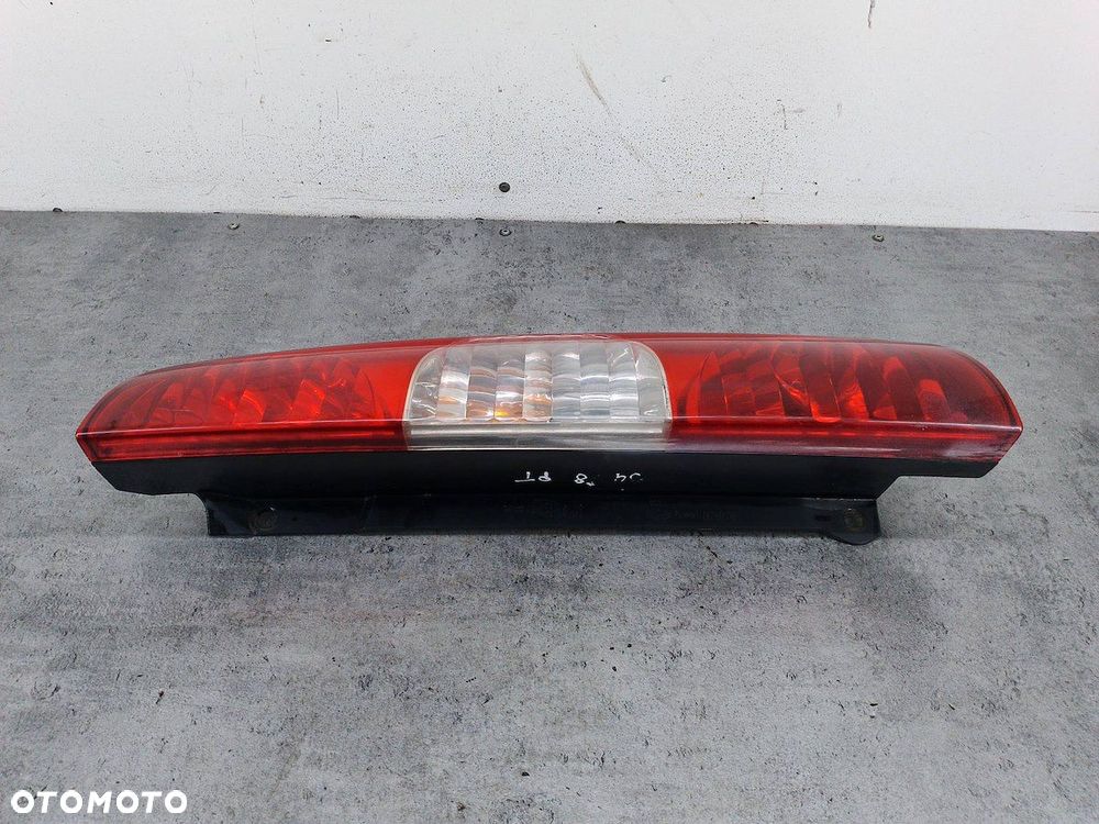 LAMPA TYLNA PRAWA FIAT DOBLO II 51755144 20110999 - 7