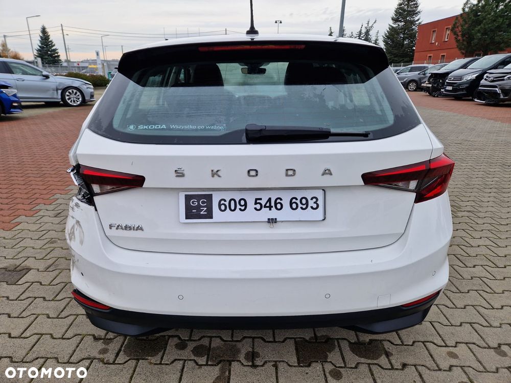 Skoda Fabia 1.0 TSI Active - 3