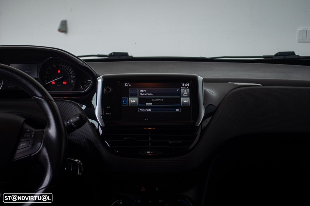 Peugeot 208 1.6 BlueHDi Style - 9