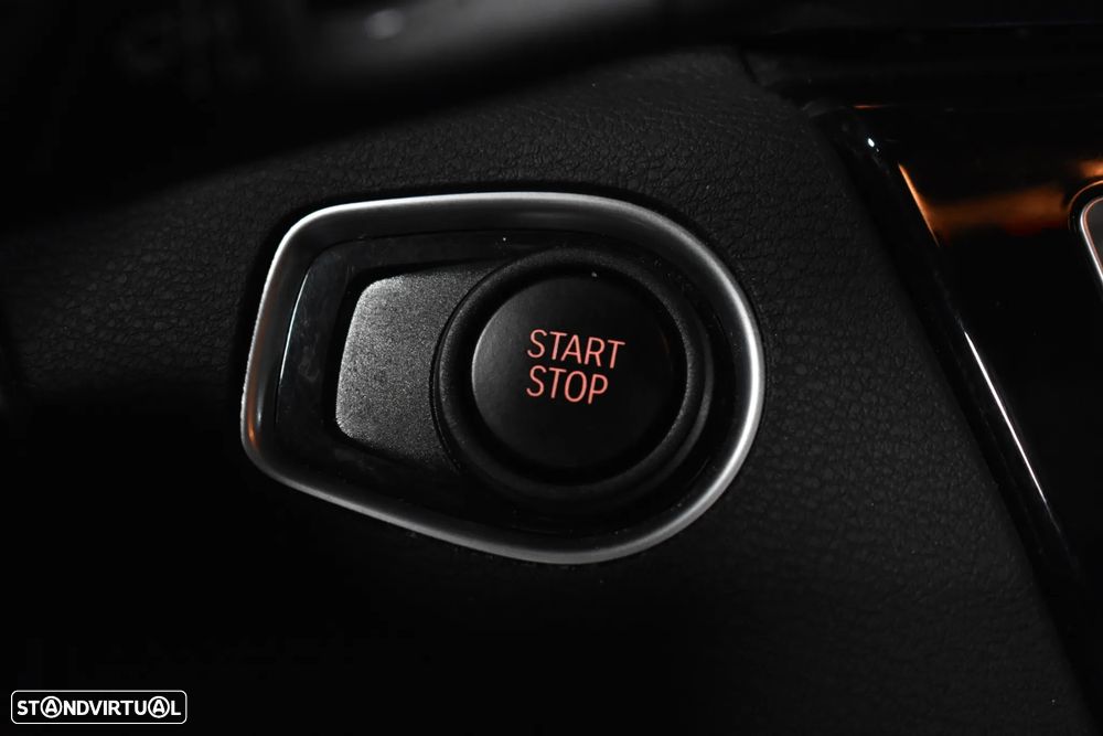 BMW X1 xDrive25e Advantage - 32