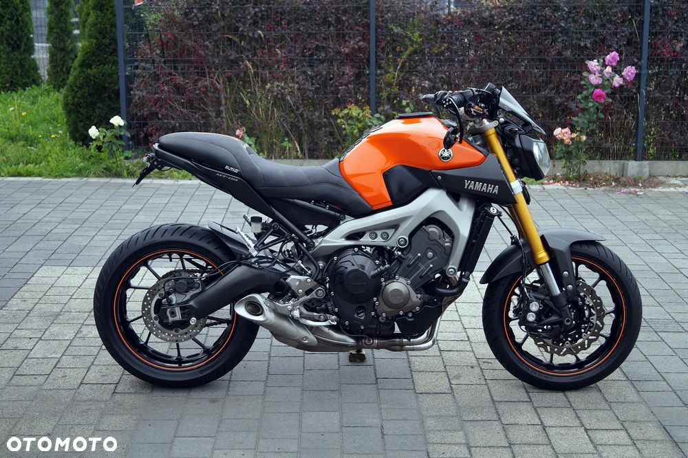 Yamaha MT - 6