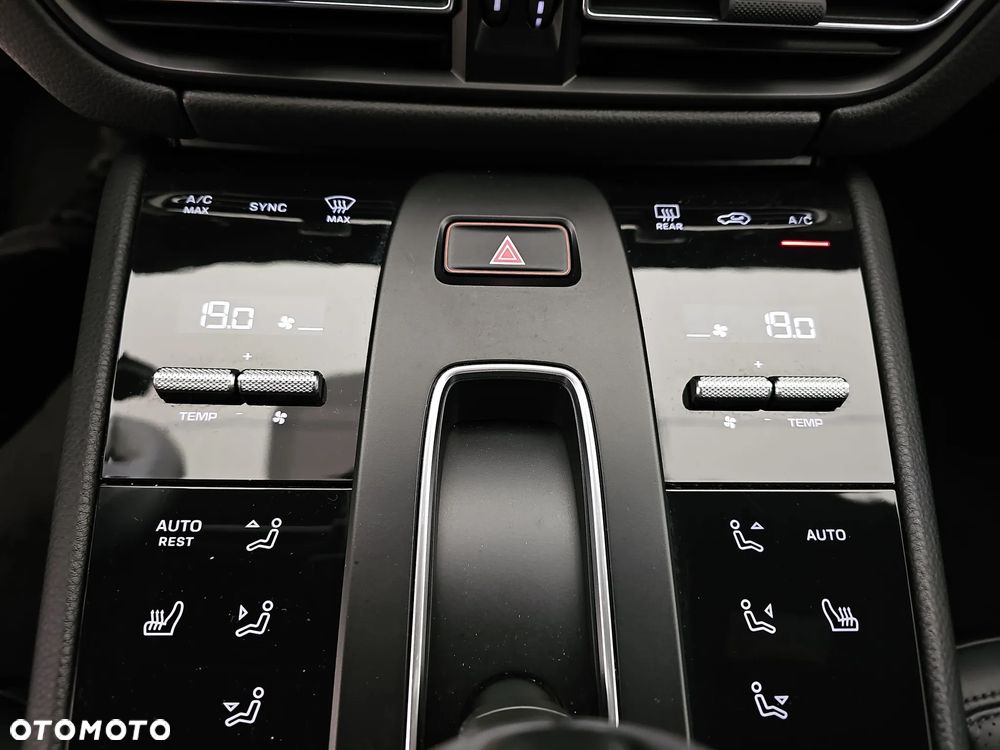 Porsche Macan Standard - 15