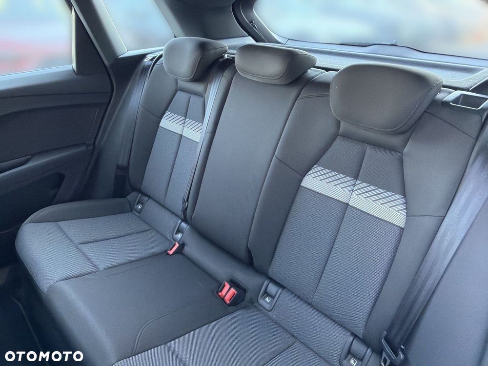 Audi Q4 e-tron - 14