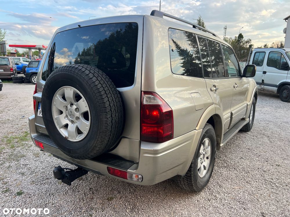 Mitsubishi Pajero 3.5 V6 GDI 7os (lea) - 6