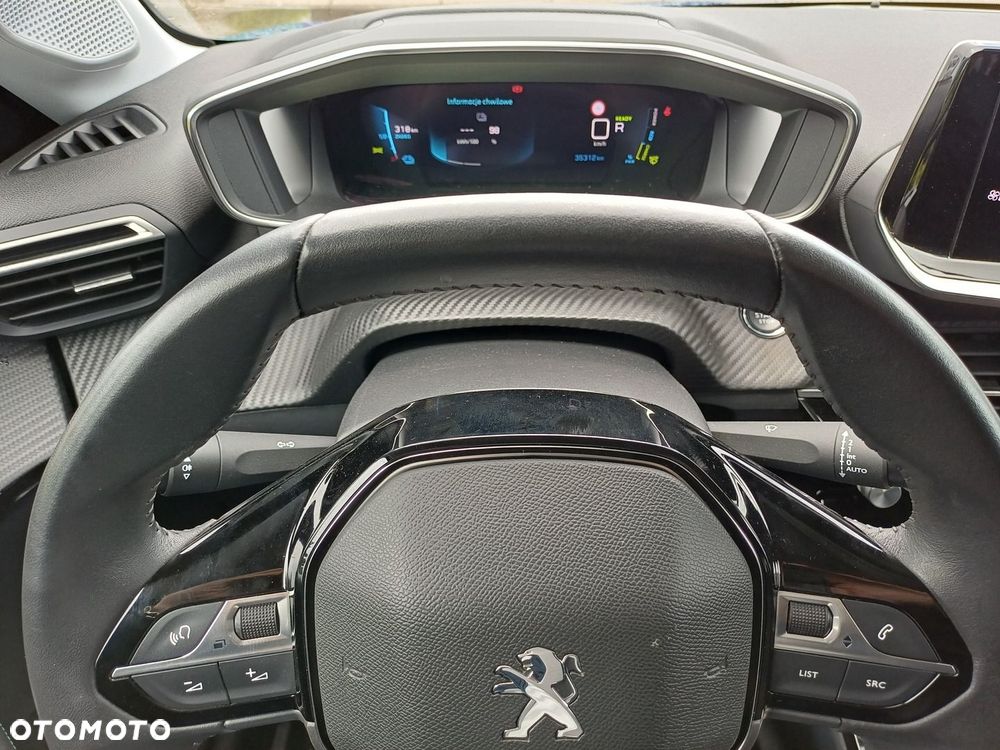 Peugeot 208 - 24