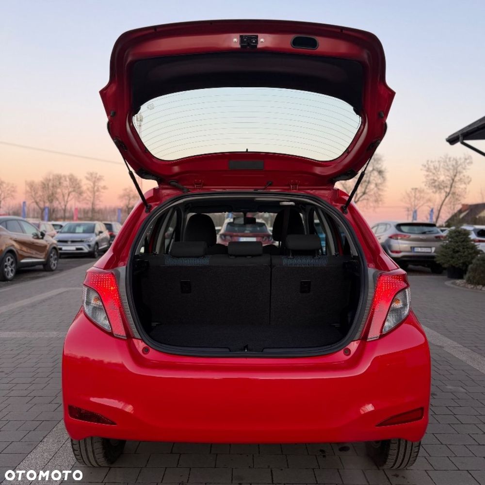 Toyota Yaris - 12
