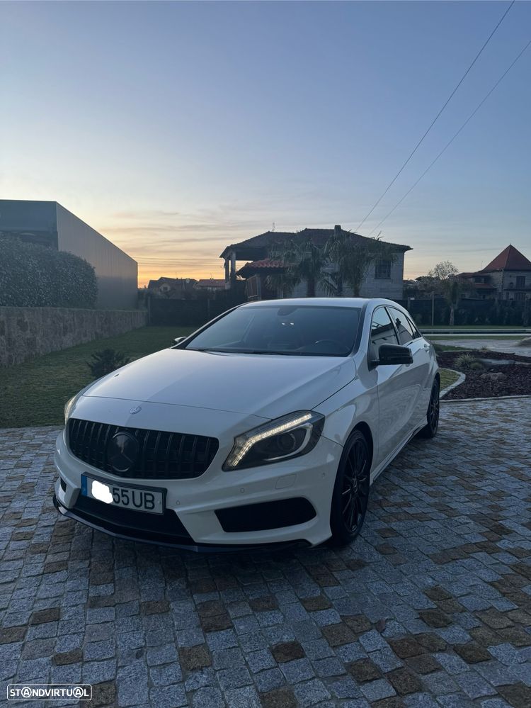 Mercedes-Benz A 180 d AMG Line - 30