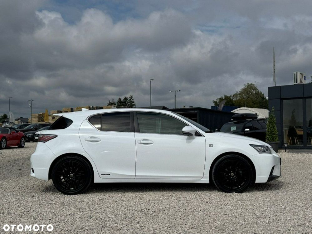 Lexus CT 200h F Sport - 3