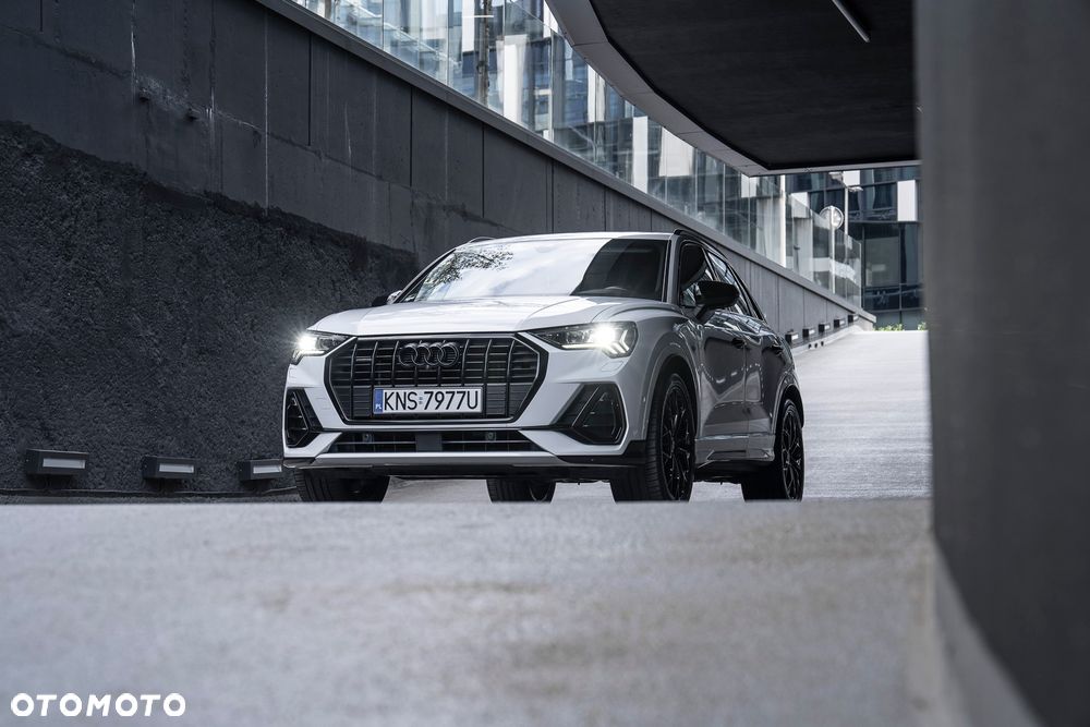 Audi Q3 40 TDI Quattro S Line S tronic - 17