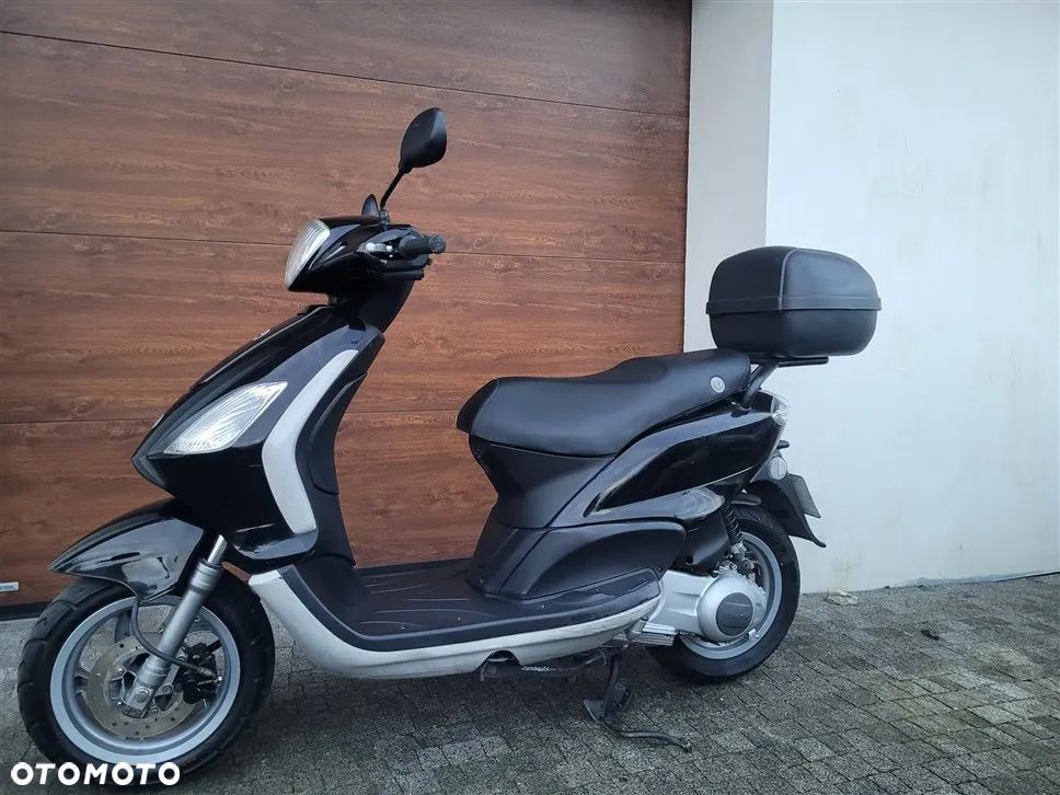 Piaggio FLY - 1