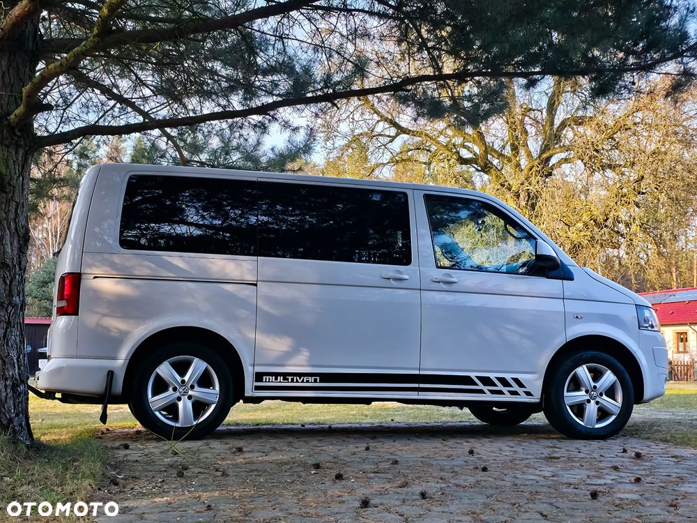 Volkswagen Multivan - 5