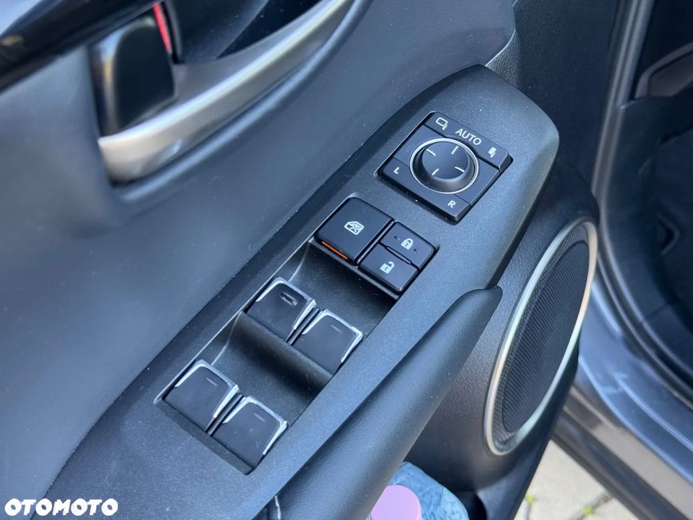 Lexus NX 300h Elegance + Business AWD - 13