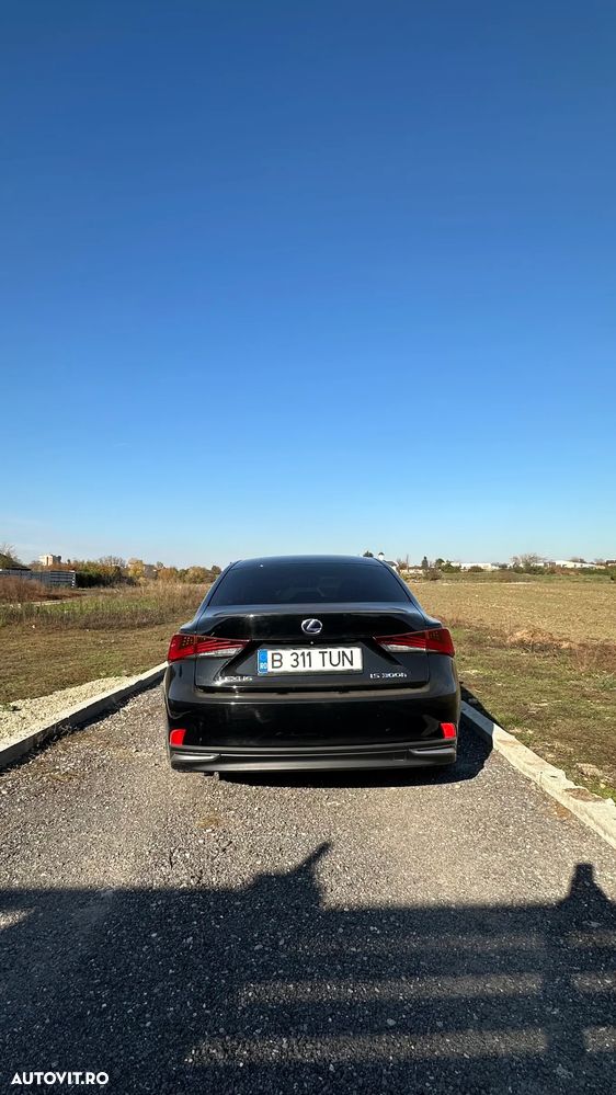 Lexus Seria IS 300h Executive - 5