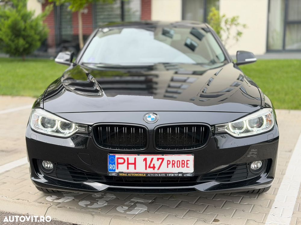 BMW Seria 3 320i Aut. Sport Line - 2