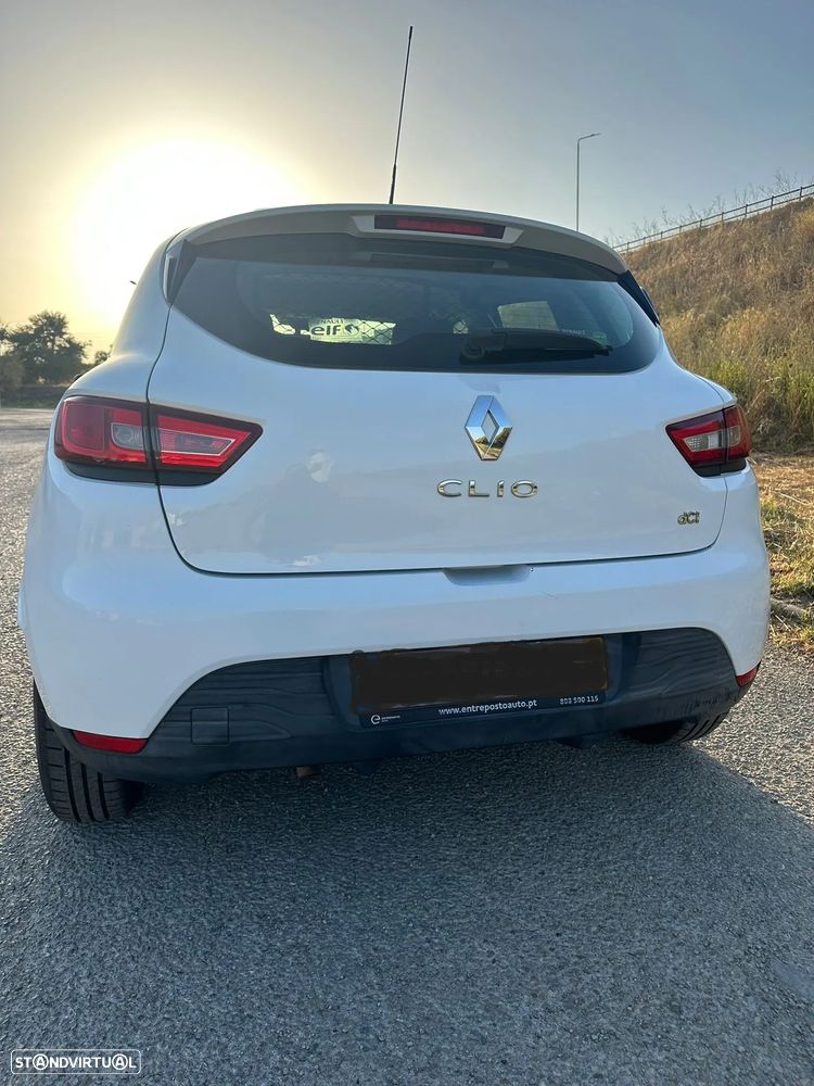 Renault Clio 1.5 dCi Dynamique S 82g - 14