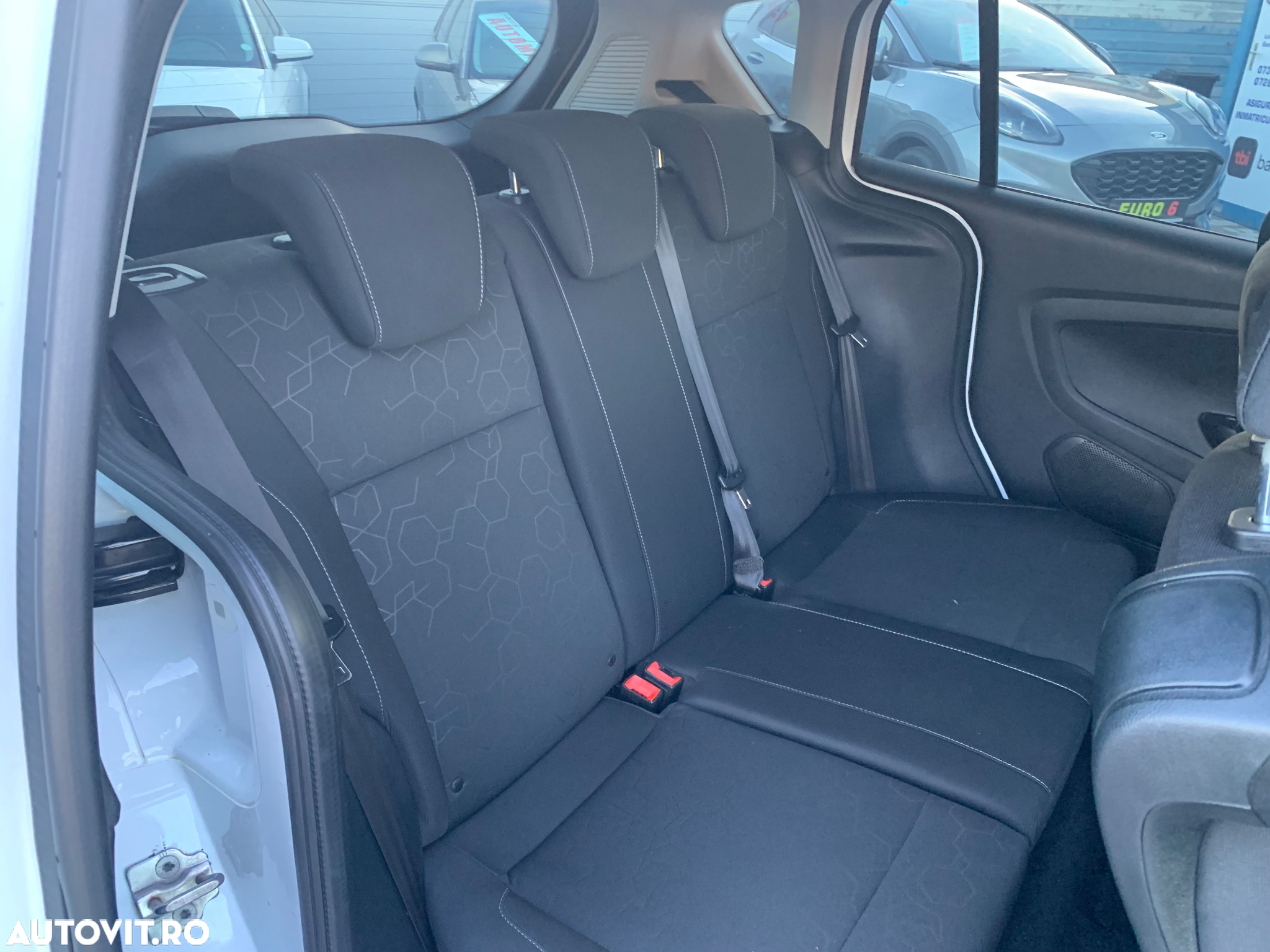 Ford B-Max 1.5 TDCi Ambiente - 9