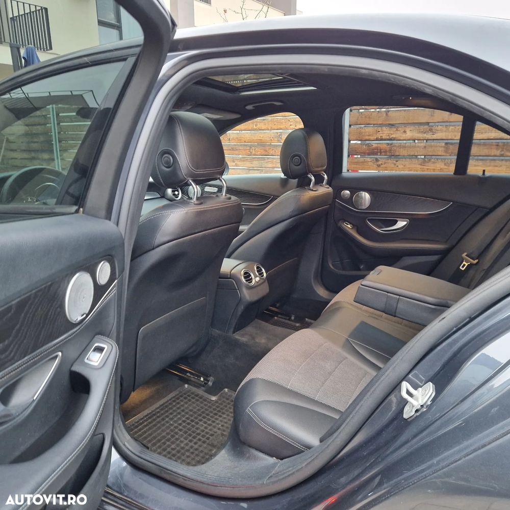 Mercedes-Benz C 250 (BlueTEC) d 4Matic 7G-TRONIC Avantgarde - 12