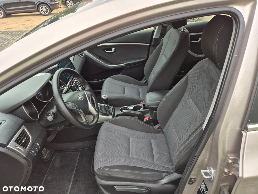 Hyundai i30 1.6 GDI Style - 6