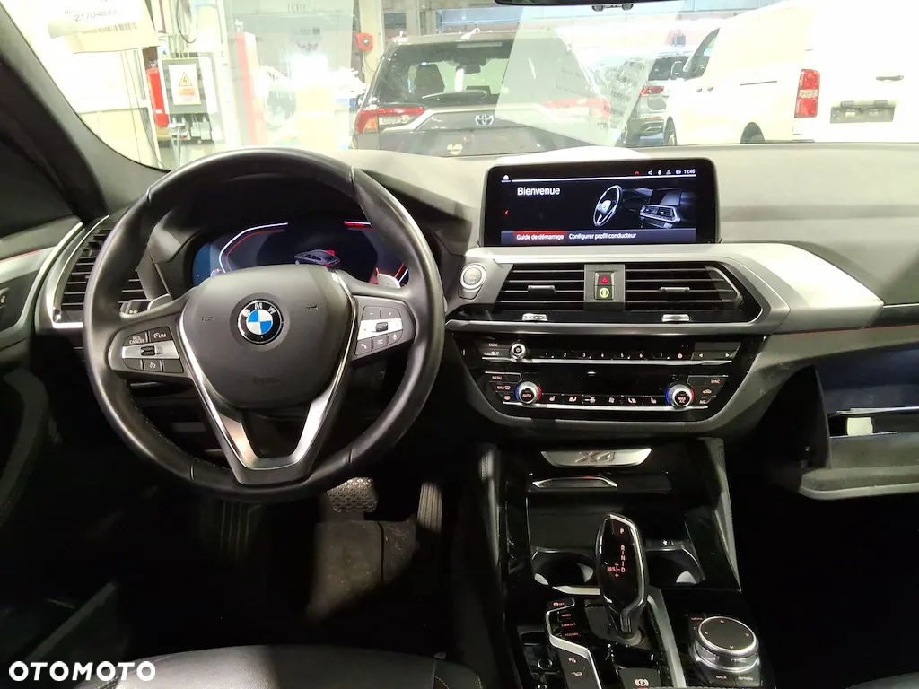 BMW X4 xDrive20d Advantage - 12