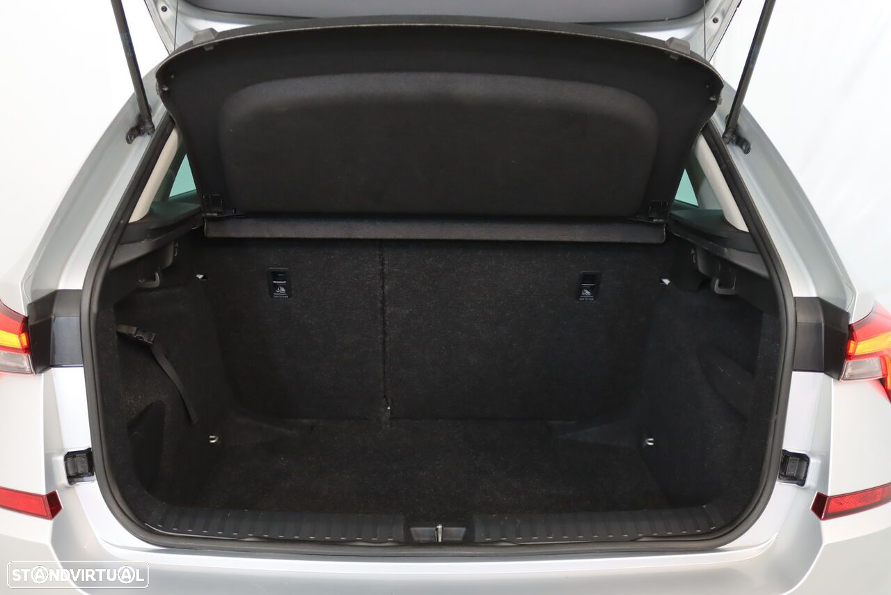 Skoda Kamiq 1.0 TSI Ambition DSG - 25