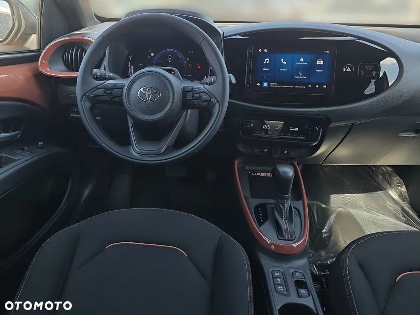 Toyota Aygo X Hybrid 1.5 Style e-CVT - 22