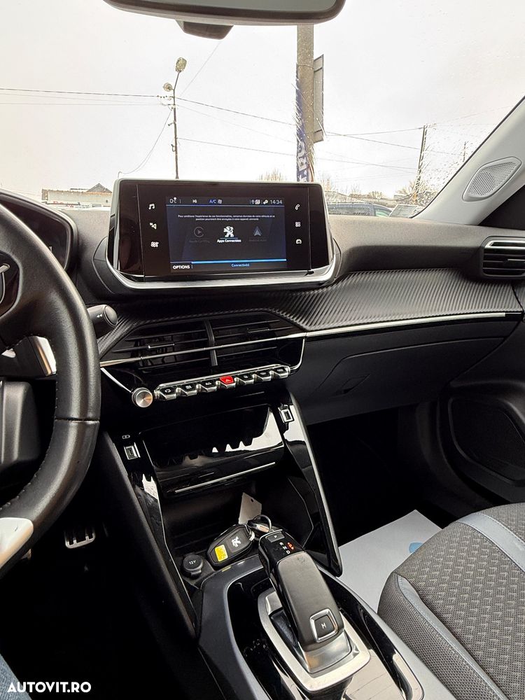 Peugeot 2008 1.5 BlueHDI EAT8 STT GT Pack - 34