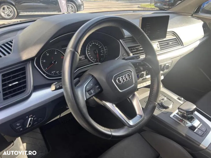 Audi Q5 2.0 40 TDI quattro S tronic Sport - 8