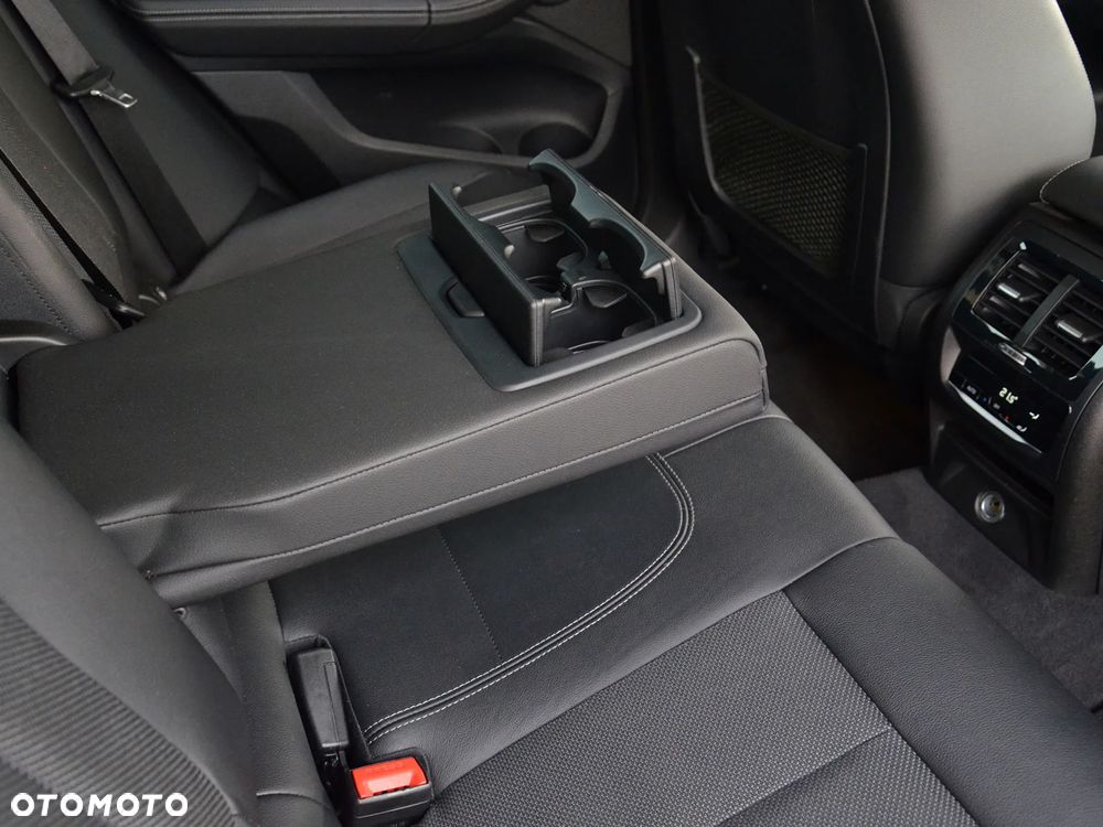 BMW X3 xDrive20d xLine sport - 28