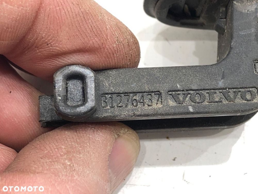 KLAMKA ZEWNĘTRZNA PRAWY TYŁ  VOLVO V60 I (155, 157) 2010 - 2018 D3 / D4 120 kW [163 KM] olej - 4