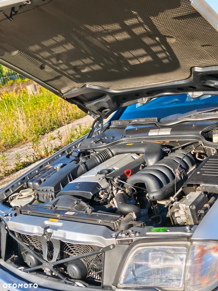 Mercedes-Benz SL - 33