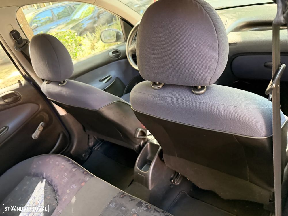 Peugeot 206 1.1 Color Line - 19