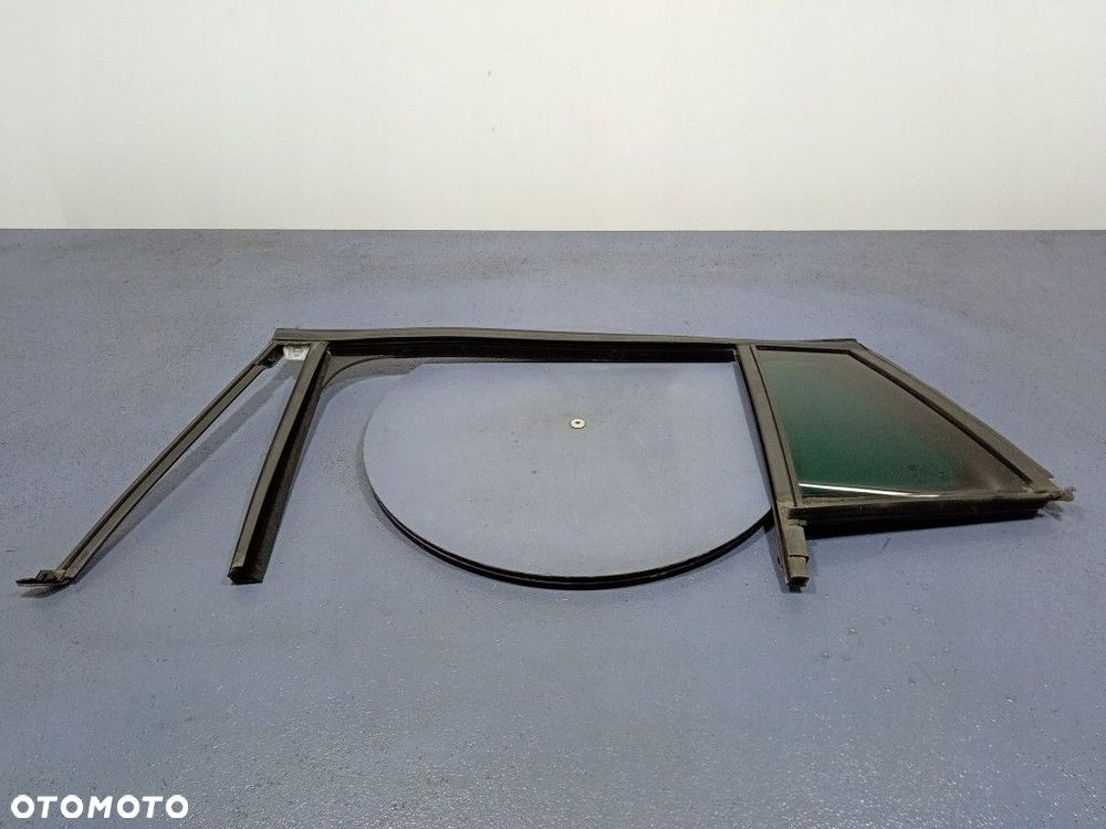 OPEL ASTRA V K KOMBI SZYBA DRZWI TYŁ LEWA MAŁA 20R 565740102 - 1