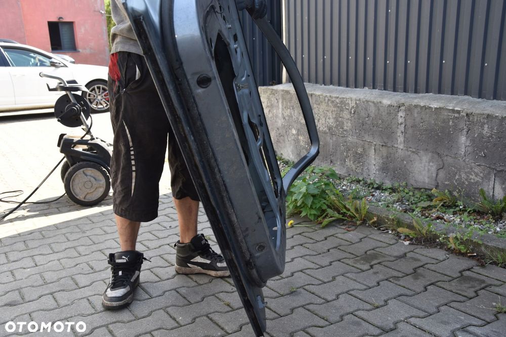 BMW E60 E61 DRZWI PRAWE PRZÓD - 9