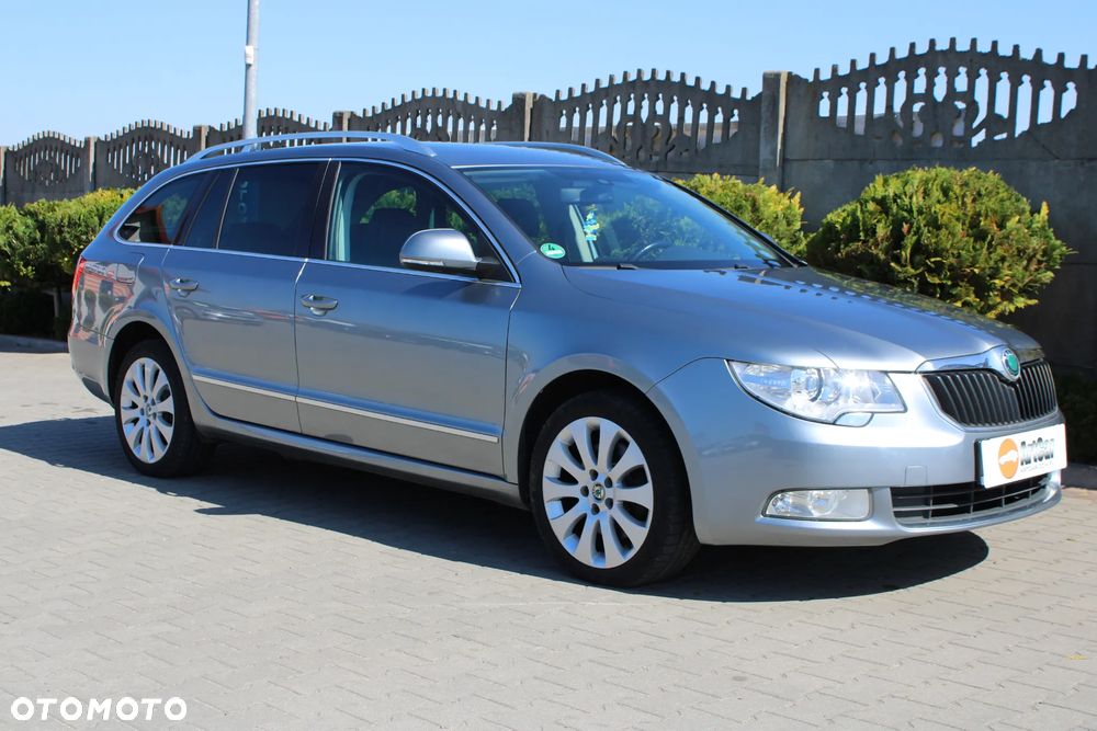 Skoda Superb 2.0 TDI DSG Comfort 4x4 - 26