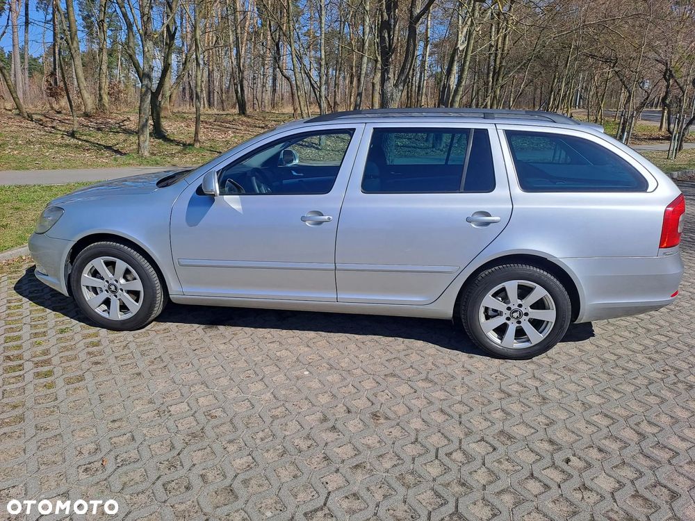 Skoda Octavia 1.8 TSI IMPULS EDITION - 9