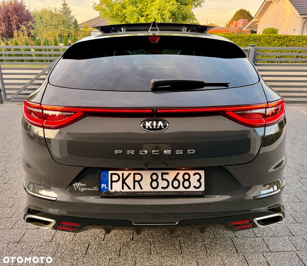 Kia ProCeed 1.6 T-GDI GT DCT - 17