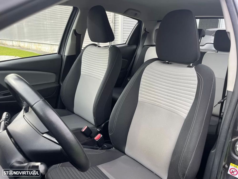 Toyota Yaris 1.0 VVT-i Exclusive - 34
