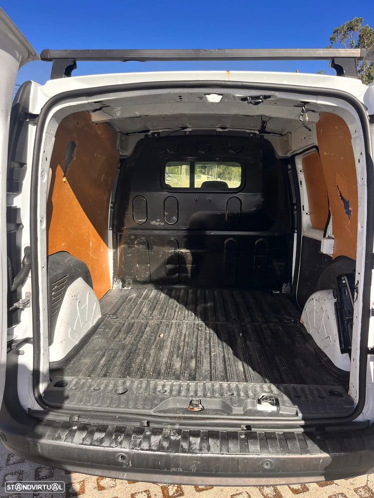 Renault kangoo 3Lug 6 velocidades - 7