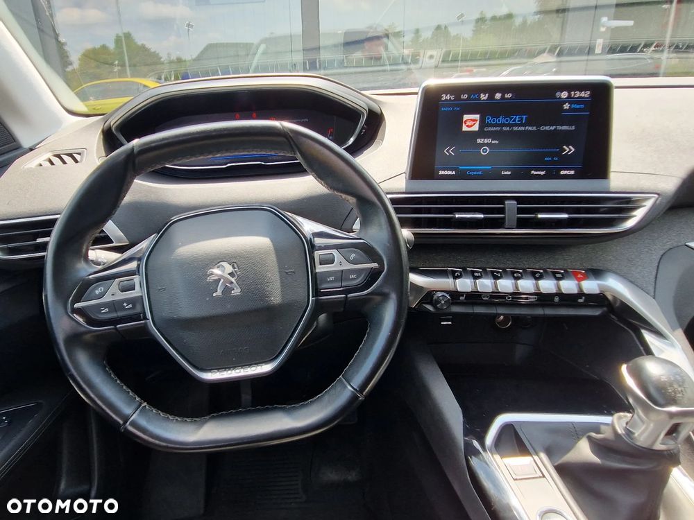 Peugeot 3008 - 21