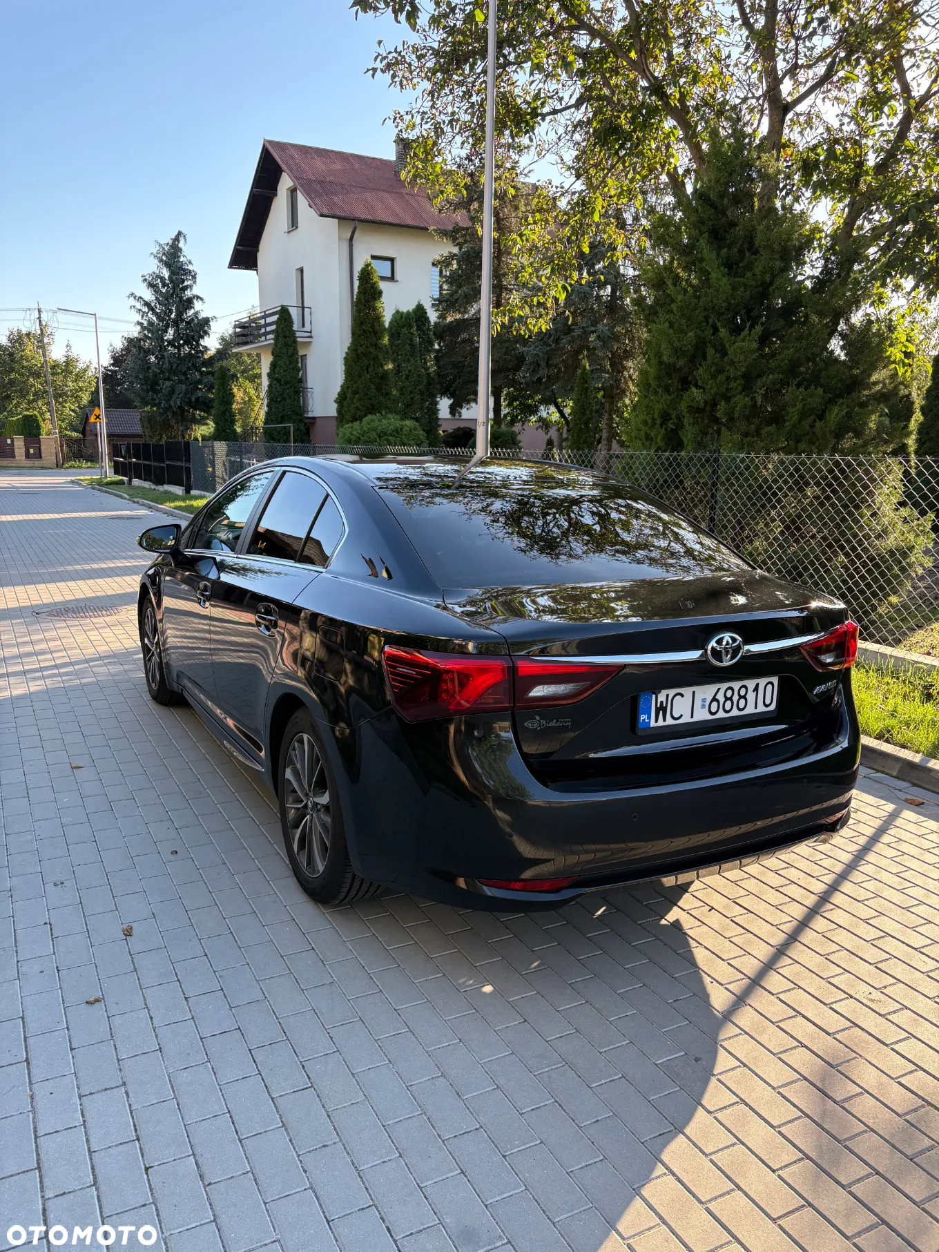 Toyota Avensis 1.8 Premium MS - 4