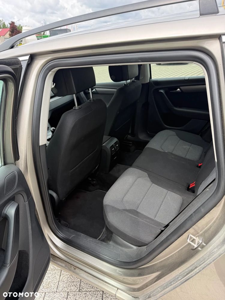 Volkswagen Passat 2.0 TDI Comfortline - 9