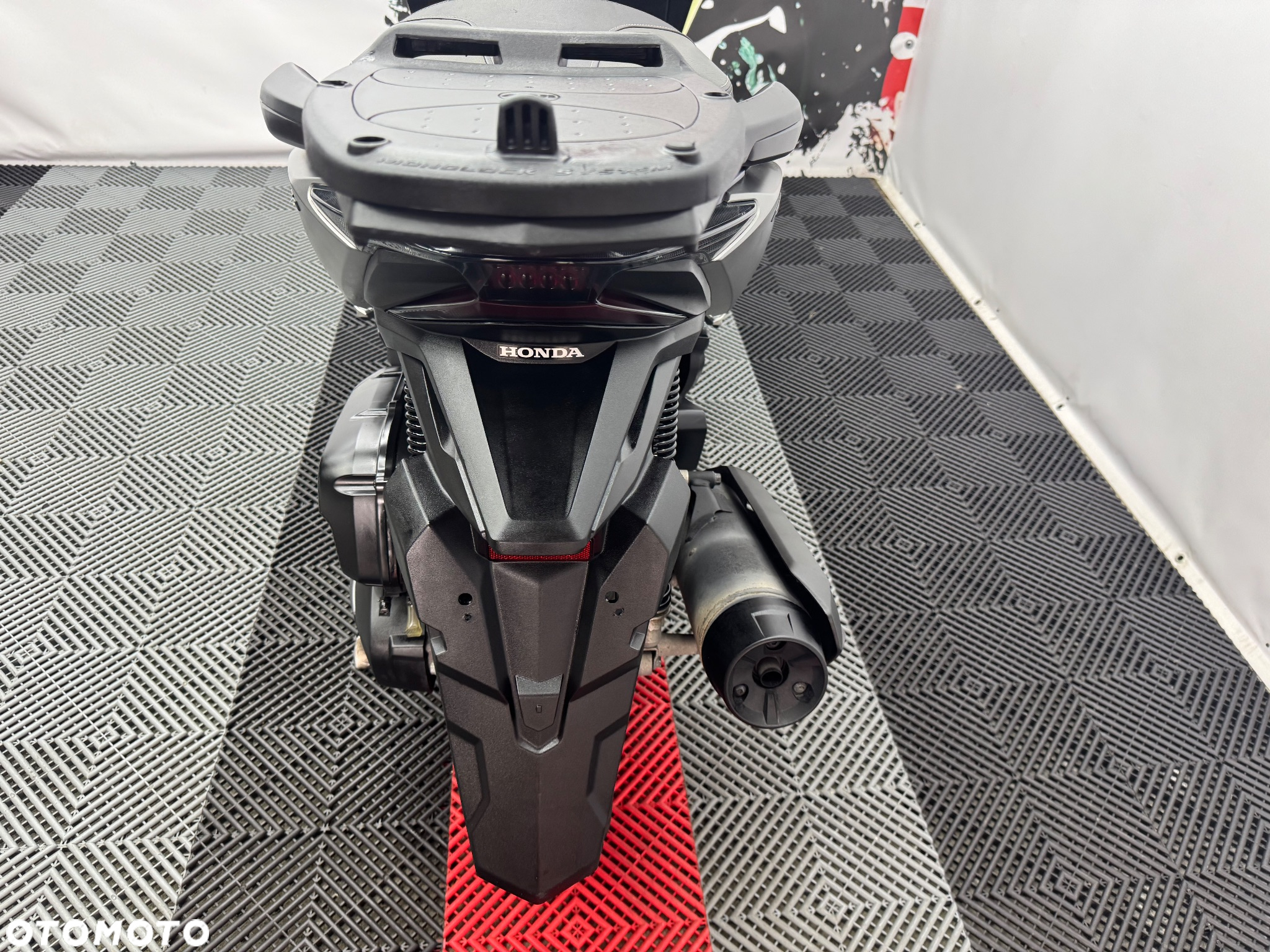 Honda NSS - 27