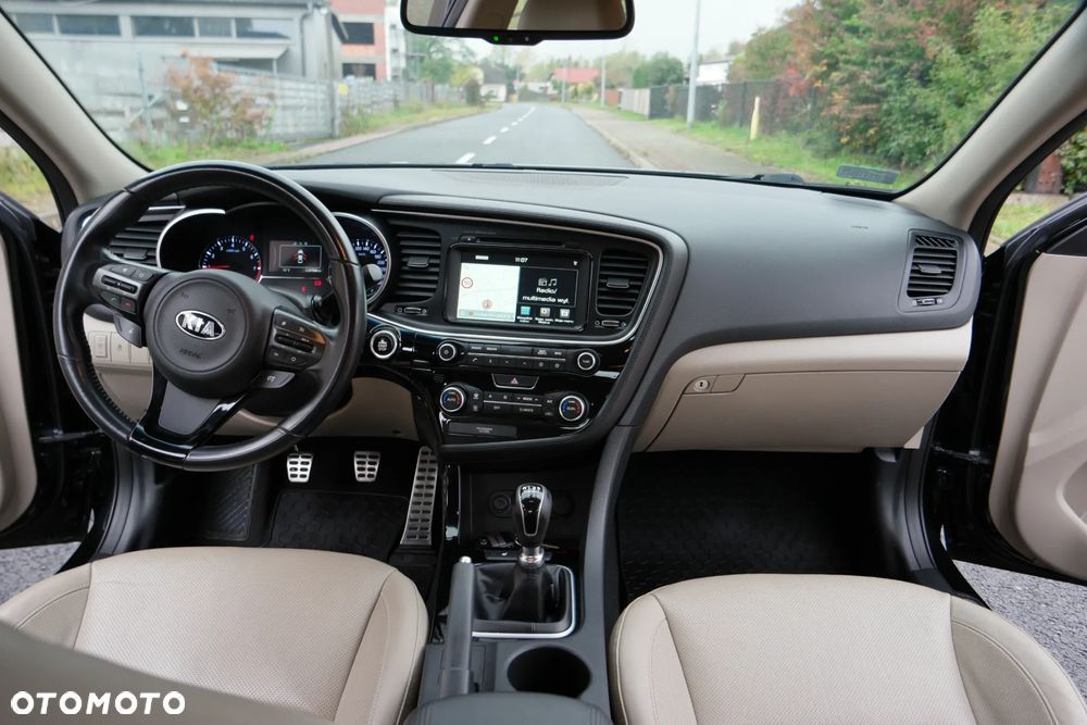 Kia Optima 2.0 XL - 24