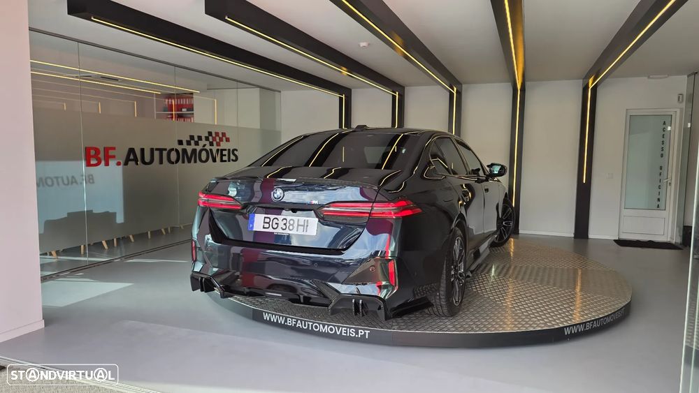 BMW 530 e Pack Desportivo M Pro - 18