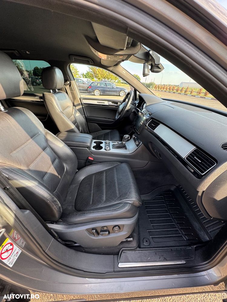 Volkswagen Touareg - 13