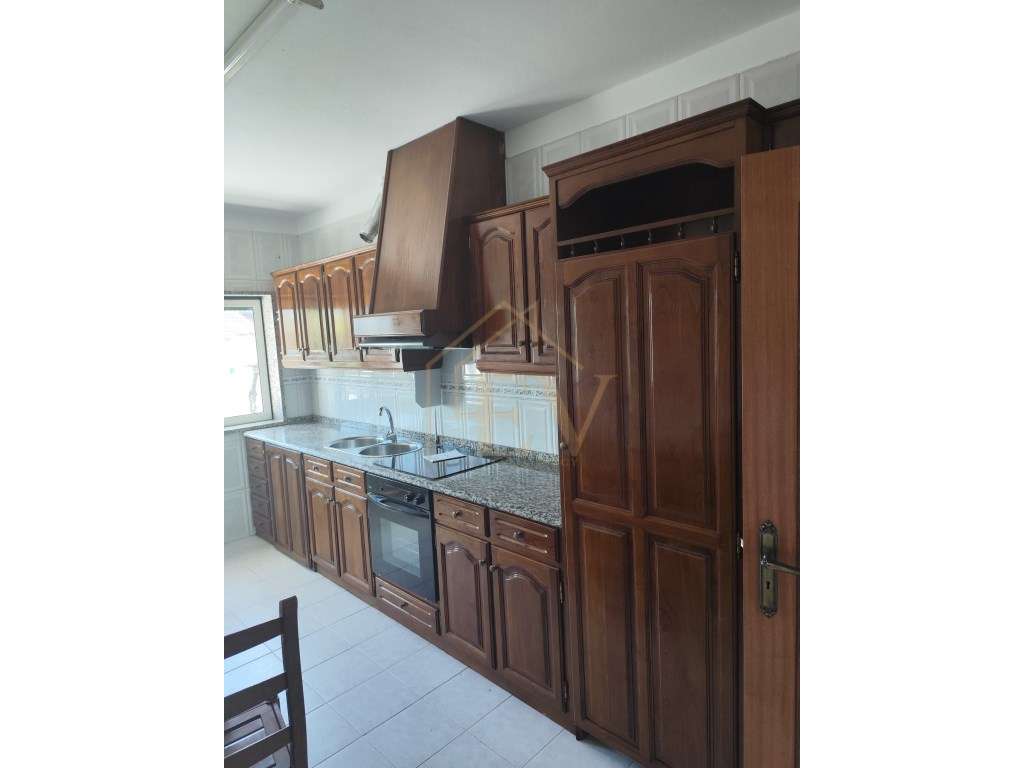 Andar de Moradia T2 | S. João de Ponte - Grande imagem: 2/14